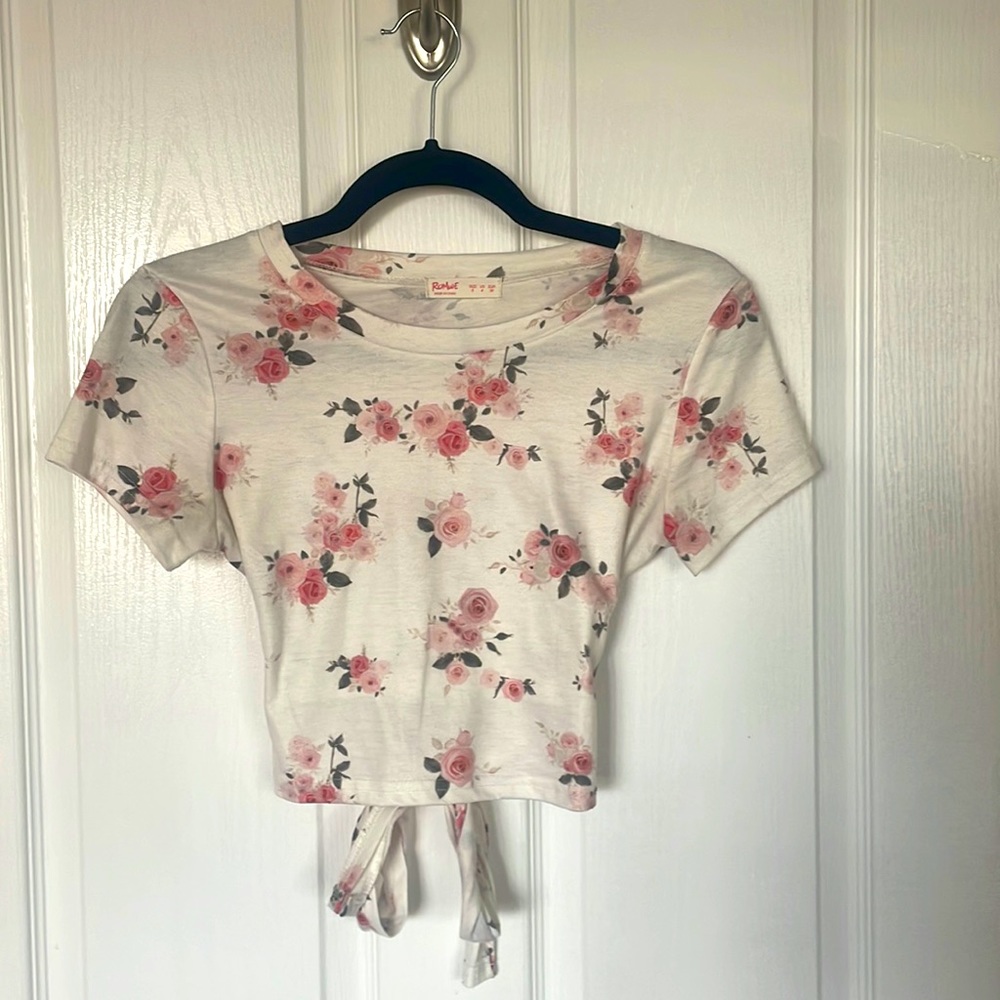 Romwe Womens Small Floral Tee w/ Tie in Back